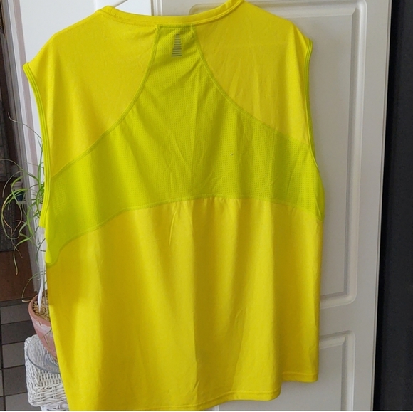 COPY - Xersion workout sleeveless shirt XL - Picture 2 of 4